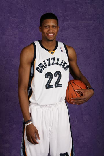 泰伦卢设任 泰伦卢设任