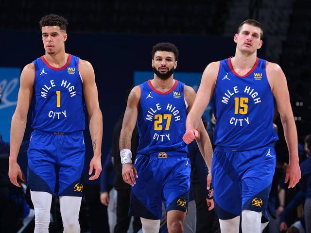 更靠结构与 更靠结构与